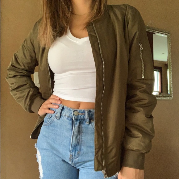 Forever 21 Jackets & Blazers - Olive green bomber jacket